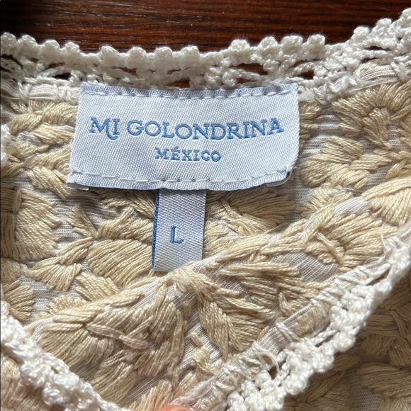 Mi Golondrina Beige Floral Embroidered Top Sz L - Picture 2 of 5